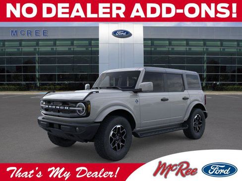 New 2026 Ford Bronco Outer Banks AWD/4WD image 1