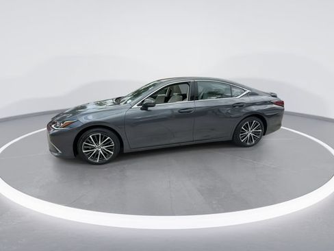Used 2025 Lexus ES 300h w/ Premium Package FWD image 4