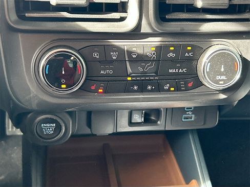 Used 2024 Ford Maverick Lariat w/ 4K Tow Package image 16