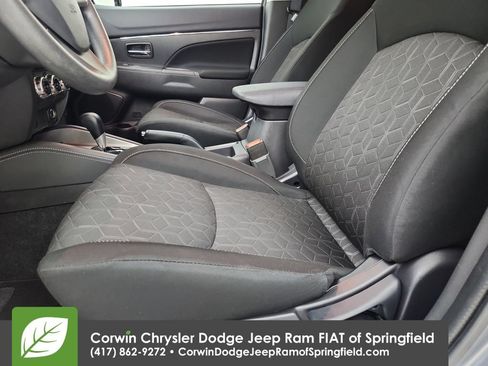 Used 2025 Mitsubishi Outlander Sport AWD image 20