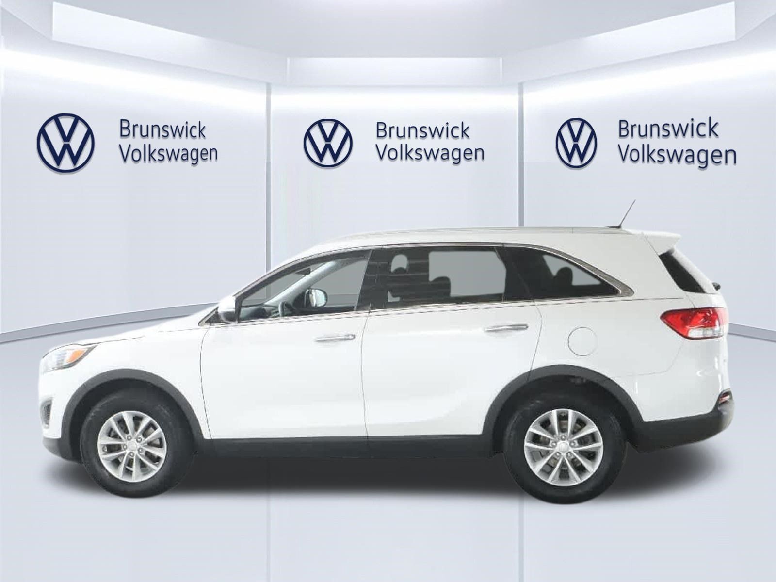 Used 2017 Kia Sorento FWD image 36