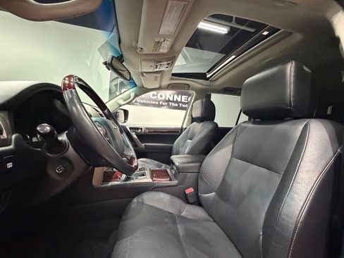 Used 2014 Lexus GX 460 w/ Premium Package AWD/4WD image 22