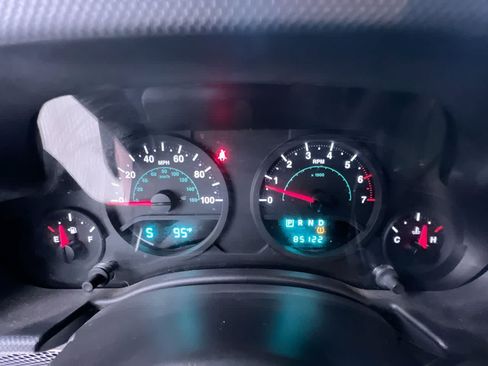 Used 2009 Jeep Wrangler X AWD/4WD image 20