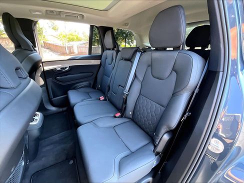 Used 2026 Volvo XC90 B5 Core AWD/4WD image 29