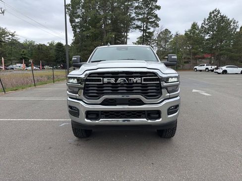 Used 2025 RAM 2500 Big Horn AWD/4WD image 3