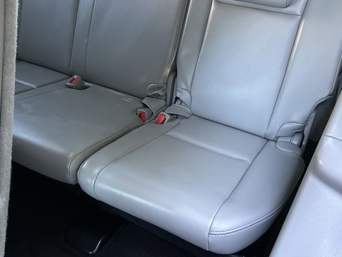 Used 2015 Toyota Highlander XLE FWD image 25
