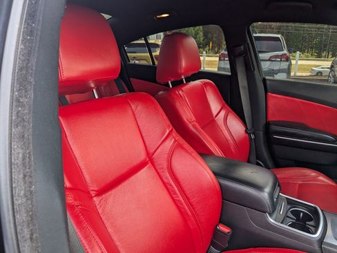 Used 2023 Dodge Charger SXT RWD image 27