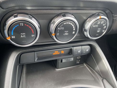 Used 2025 MAZDA MX-5 Miata Grand Touring w/ Weather Package image 23