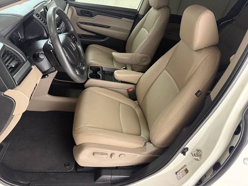 Used 2019 Honda Odyssey EX image 45