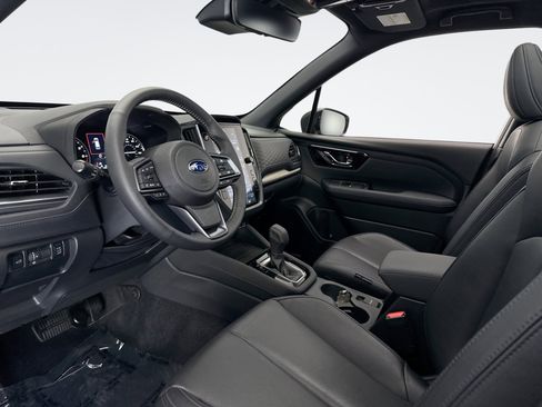 Used 2025 Subaru Forester Limited image 10