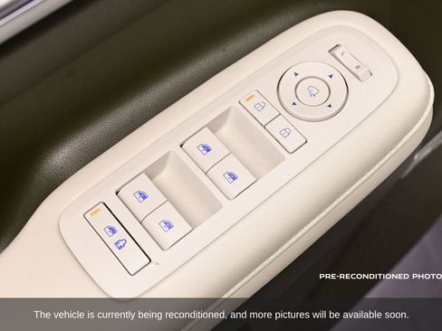 Used 2024 Hyundai Santa Fe Calligraphy image 13