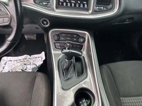Used 2022 Dodge Challenger GT image 13