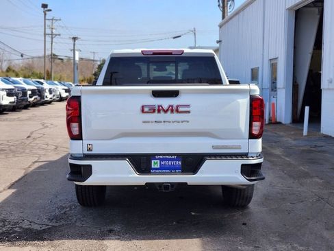 Used 2025 GMC Sierra 1500 Elevation w/ Elevation Premium Package AWD/4WD image 4