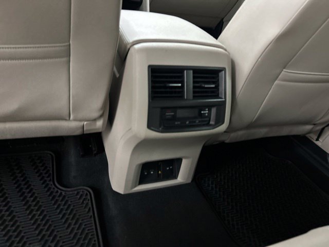 Used 2023 Volkswagen Atlas SE AWD/4WD image 21