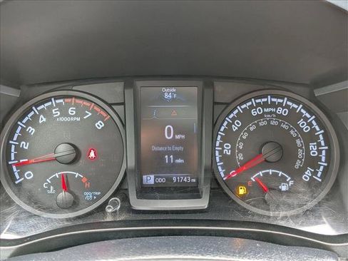 Used 2018 Toyota Tacoma SR w/ SR Convenience Package RWD image 11