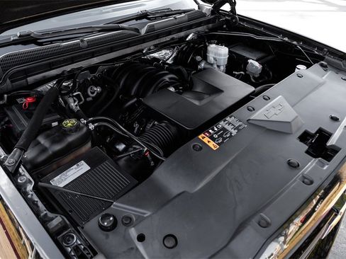 Used 2018 Chevrolet Silverado 1500 Custom w/ Custom Value Package image 47