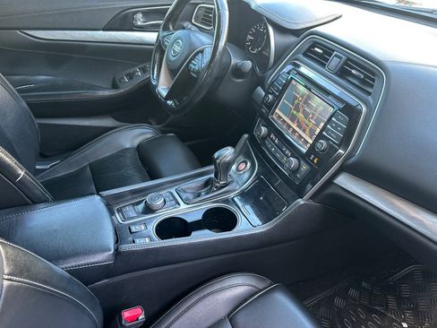 Used 2017 Nissan Maxima 3.5 SV image 19