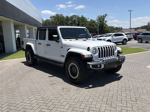 Used 2023 Jeep Gladiator Sport AWD/4WD image 7