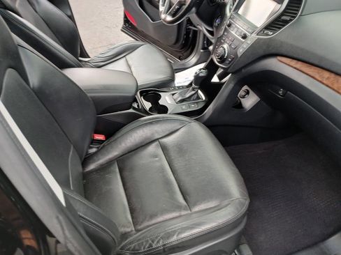 Used 2018 Hyundai Santa Fe FWD image 19