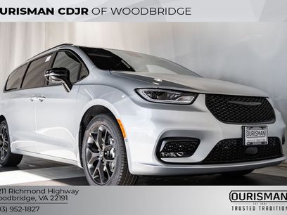 New 2026 Chrysler Pacifica Limited