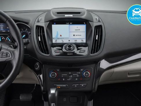 Used 2017 Ford Escape Titanium FWD image 9