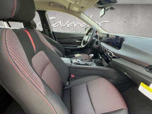 New 2026 Nissan Sentra SR image 24