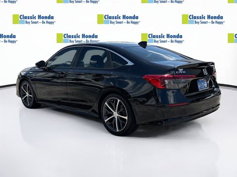 Used 2024 Honda Civic Touring image 5
