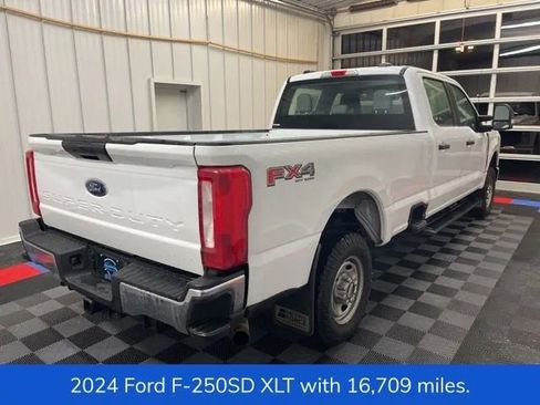 Used 2024 Ford F250 XL w/ XL Chrome Package image 3