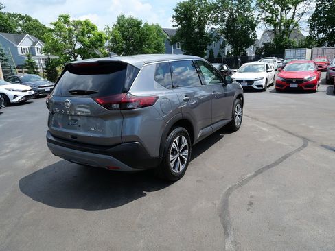 Used 2021 Nissan Rogue SV AWD/4WD image 6