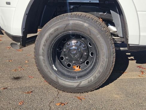 New 2026 RAM 3500 Limited image 9