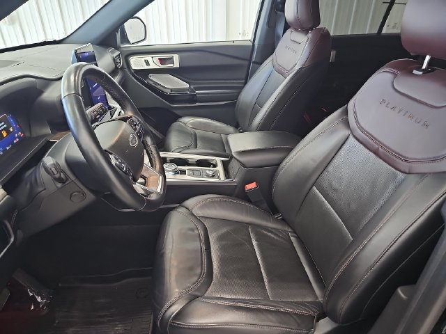 Used 2023 Ford Explorer Platinum w/ Technology Package AWD/4WD image 9