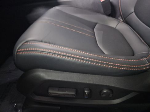 Used 2025 Honda Pilot TrailSport image 29