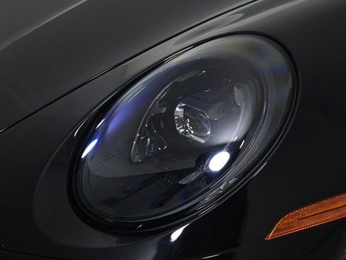 Used 2025 Porsche 911 Carrera w/ Sport Chrono Package image 10