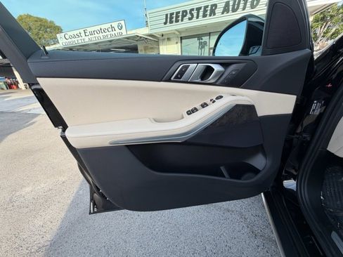 Used 2022 BMW X5 sDrive40i w/ Parking Assistance Package RWD image 9