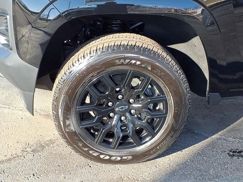 New 2026 Chevrolet Colorado W/T image 11