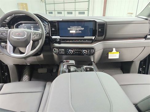 New 2026 GMC Sierra 1500 SLT w/ SLT Premium Plus Package image 28