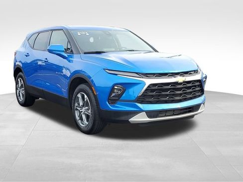 Certified 2024 Chevrolet Blazer LT w/ Driver Confidence Package FWD image 7