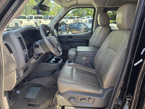 Used 2016 Nissan NV 3500 SL RWD image 14