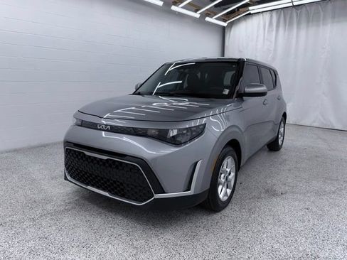 Used 2024 Kia Soul LX w/ Option Group 015 FWD image 5