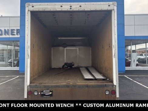 Used 2015 Ford E-350 and Econoline 350 Super Duty image 31