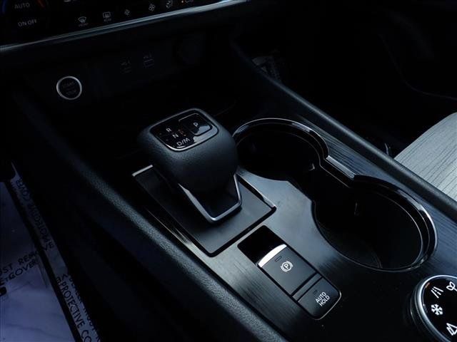 Used 2023 Nissan Rogue SV AWD/4WD image 17