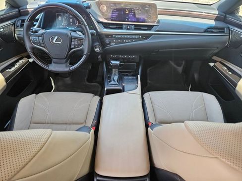 Used 2019 Lexus ES 350 Ultra Luxury w/ Accessory Package 2 image 20
