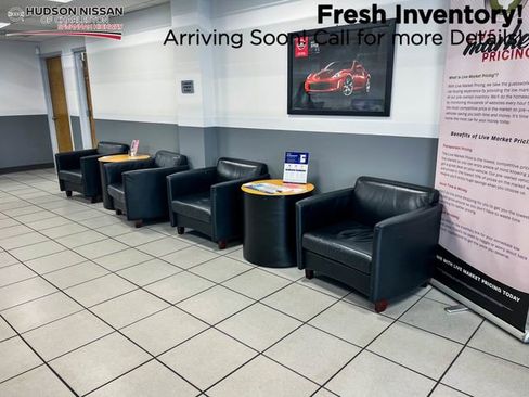 Used 2024 Ford Expedition Max XLT image 35