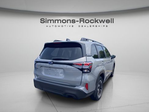New 2025 Subaru Forester Premium AWD/4WD image 4