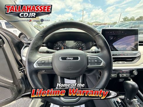 Used 2022 Jeep Compass Limited AWD/4WD image 16