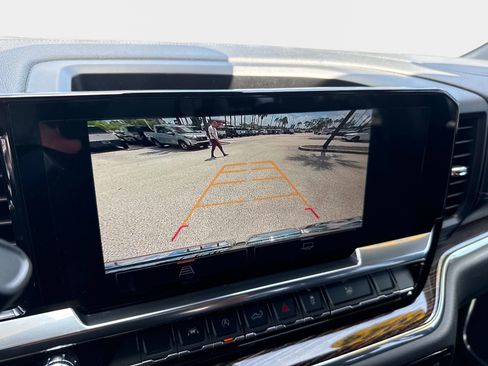 Used 2024 GMC Sierra 1500 Elevation image 24