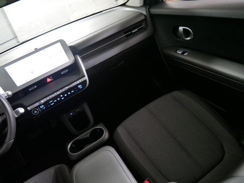 Used 2024 Hyundai Ioniq 5 SEL AWD/4WD image 11