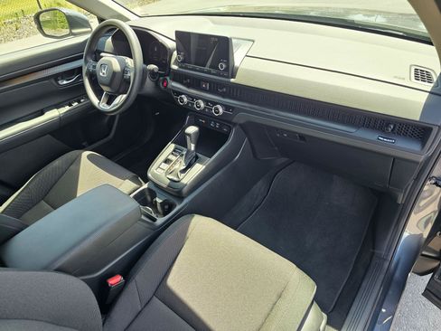 Used 2024 Honda CR-V EX image 11