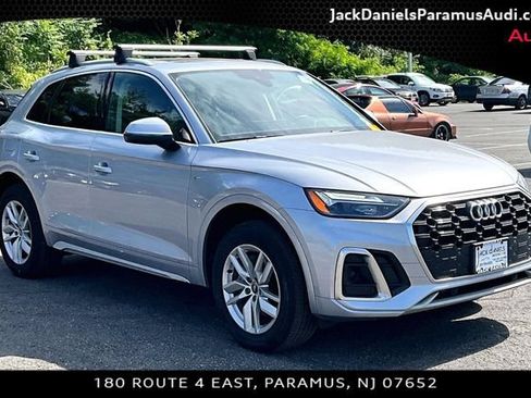 Certified 2023 Audi Q5 2.0T Premium w/ Convenience Package AWD/4WD image 9