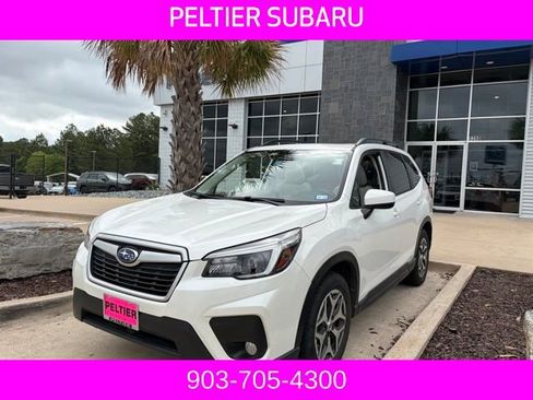 Used 2021 Subaru Forester Premium image 3